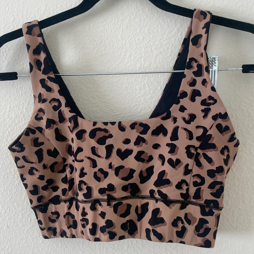 IVL Cheetah Workout Set - Picture 5 of 10